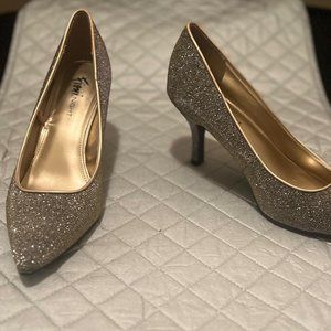 Fioni Gold Sparkly Heels